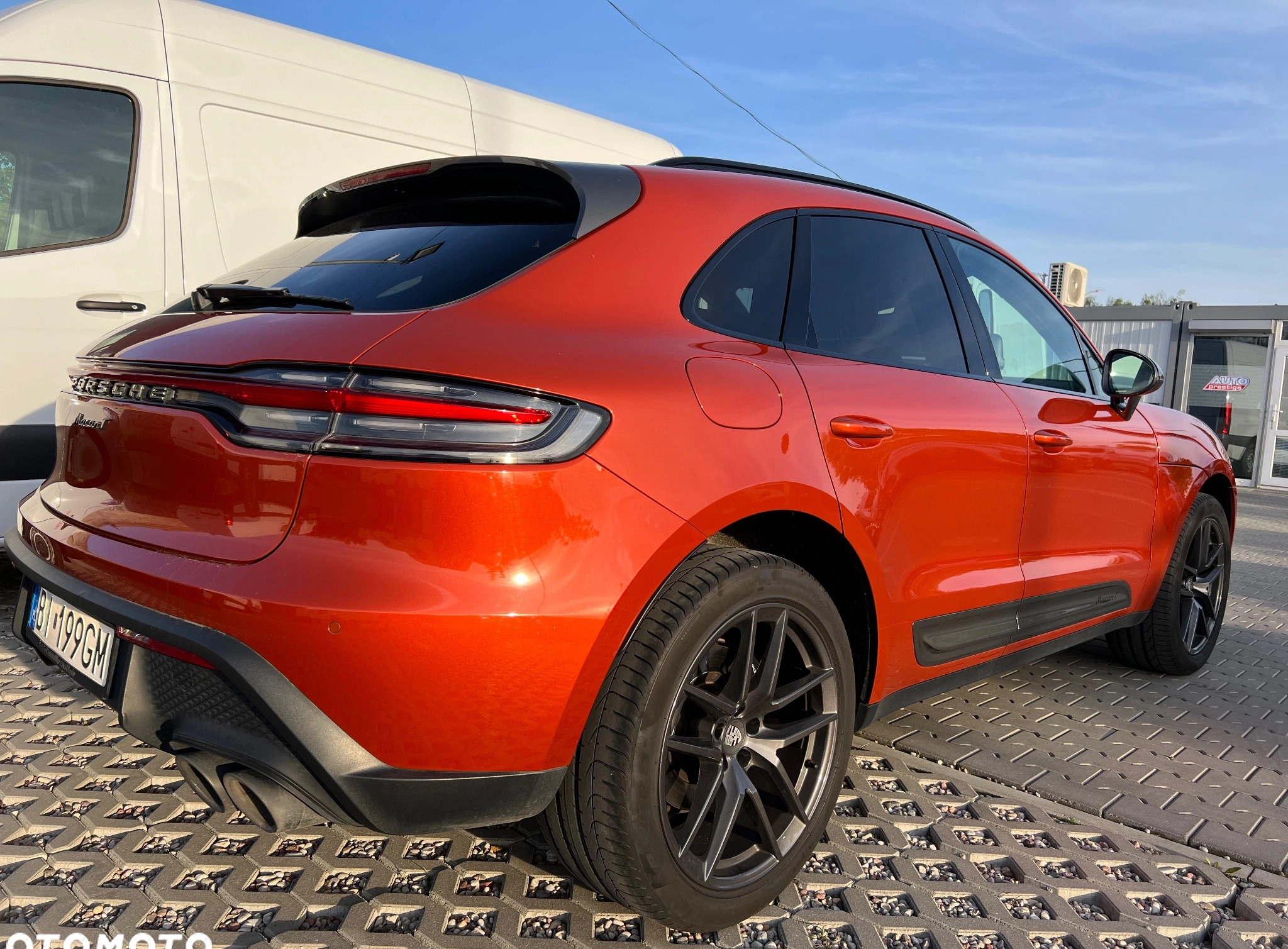 Porsche Macan cena 266910 przebieg: 59000, rok produkcji 2022 z Sierpc małe 79